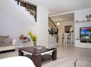 Peaceful Escape with Mountain Views, Heated Pool and Modern Amenities in Radošić